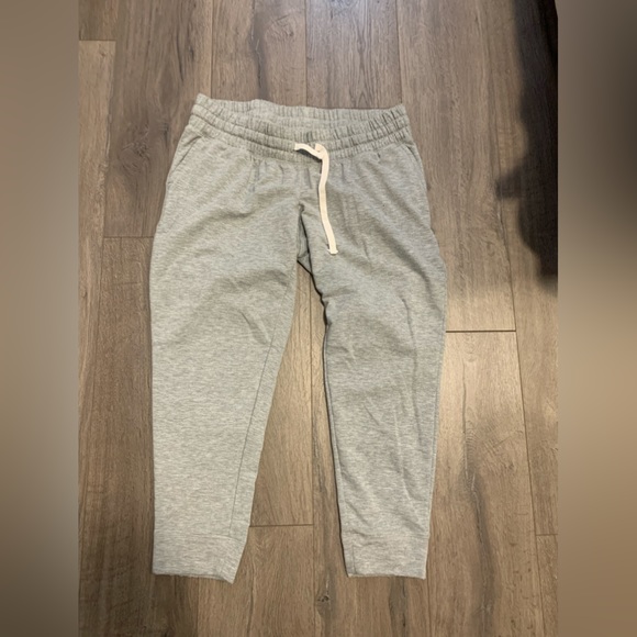 Maternity sweatpants - Picture 1 of 3